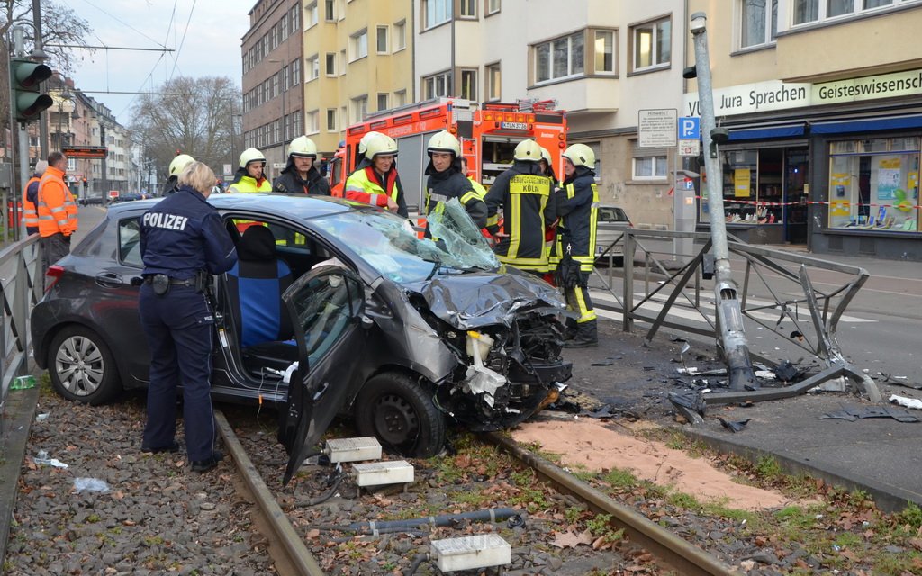 VU Koeln Lindenthal Zuelpischerstr Universitaetstr P069.JPG - Miklos Laubert